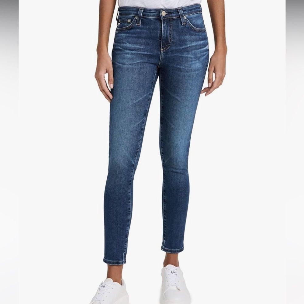 AG The Stilt Cigarette Jean in 10 Year Alliance Size 27